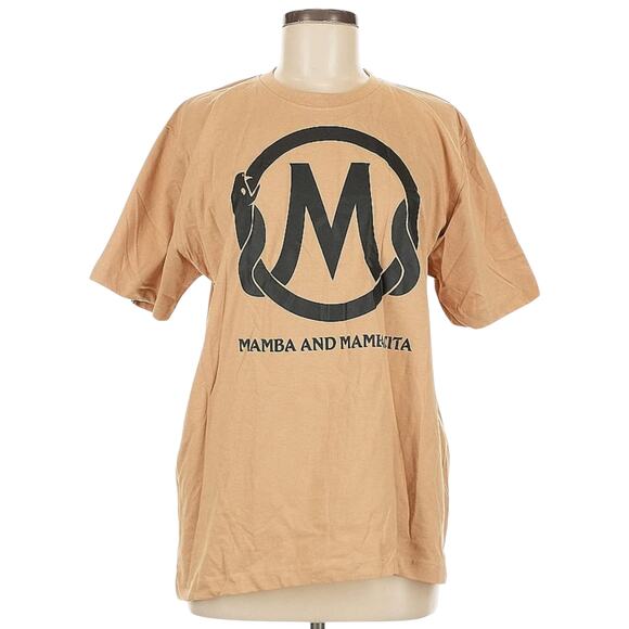 MAMBA AND MAMBACITA Sports Foundation Kobe Desert Sand Logo t-shirt tee Sz M NEW - Picture 2 of 6